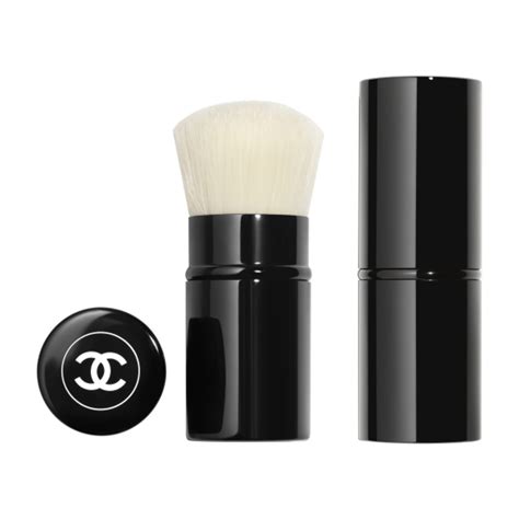 chanel les beiges kabuki brush|les pinceaux de chanel kabuki.